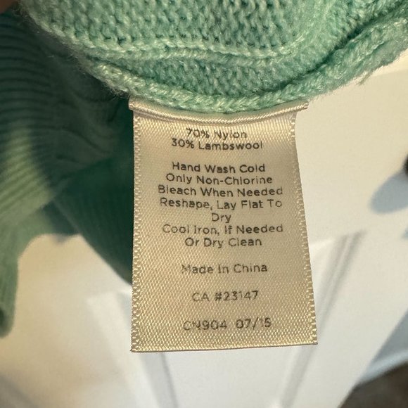Talbots Light Blue Wool Blend Cable Knit Crew Neck Sweater - Size Medium Petite - Picture 6 of 8